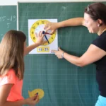 Ceas magnetic pentru tabla magnetica